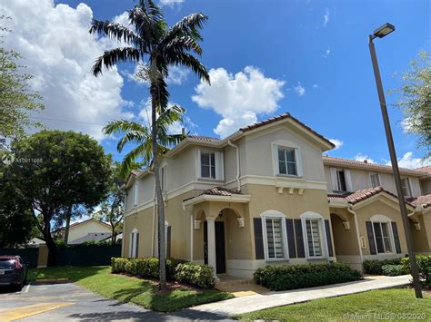 Casa En Venta En 8986 W Flagler St 1 Miami Fl 33174