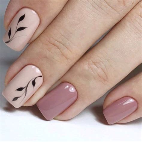 Uñas decoradas sencillas y elegantes cortas. Pide tu cita Manicure y Pedicure , acrílicas , cambios de ...