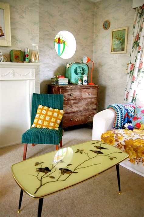 Vintage Decorating Ideas For Your Living Room Room Decor