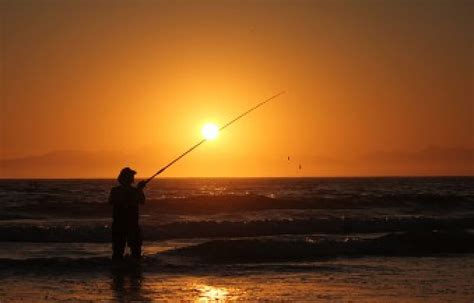 Ocean Fishing At Sunset Oceans Sunset Beaches Fishing Hd Wallpaper