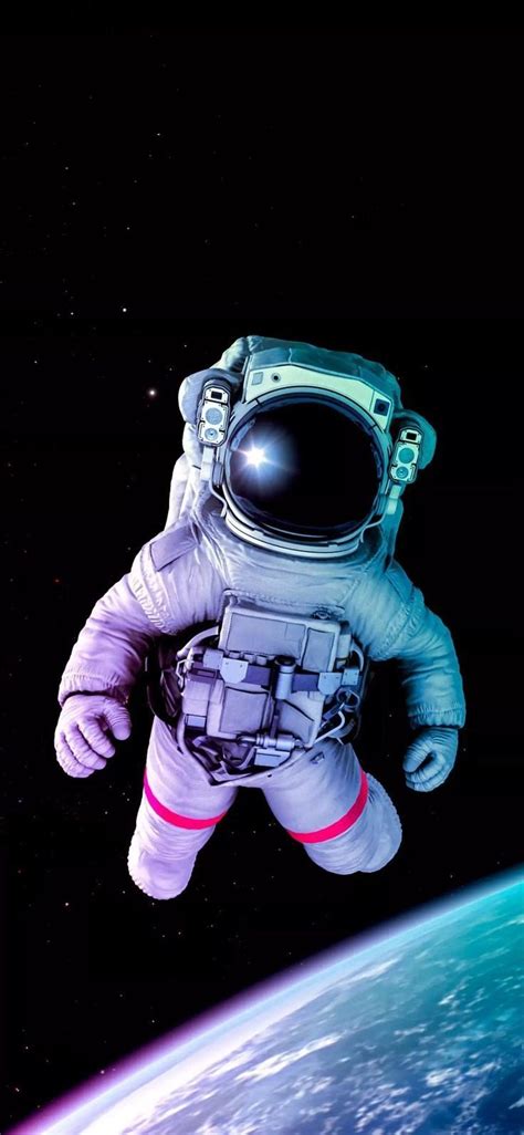 Astronot Wallpaper