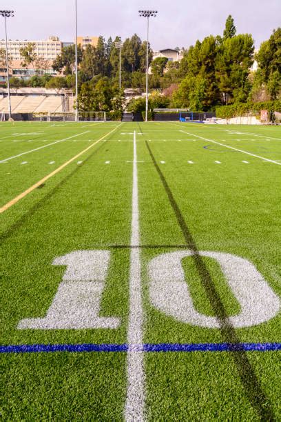 160 10 Yard Line Stock Photos Pictures And Royalty Free Images Istock