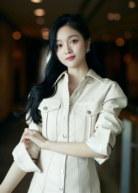 Xuan Yi Fan Picture Cosmic Girls Asian Girl Peacoat Dancer