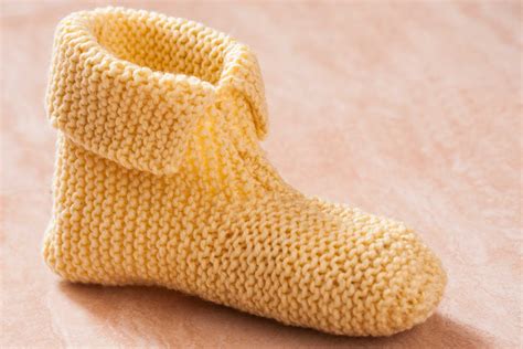 Free Pattern For Knitted Slippers Printable