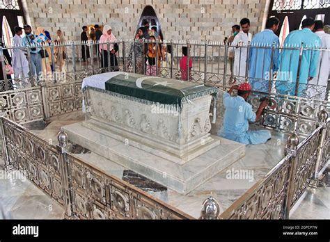 Mazar E Quaid Jinnah Mausoleum The Tomb In Karachi Pakistan Stock