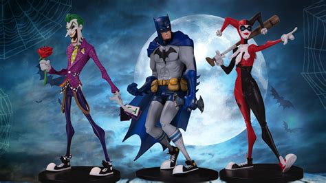 You Can Win Batman The Joker And Harley Quinn Collectibles For Halloween Cnet