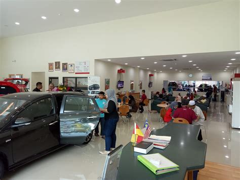 Besides proton, eon also sells audi, volkswagen and mitsubishi vehicles. Perodua Sales & Service Centre Glenmarie - Resepi Book f