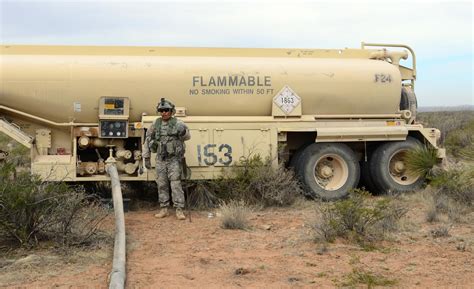 1st Armored Division Soldiers Conduct Refuel On The Move Article
