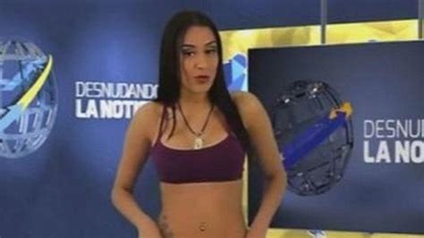 Una Presentadora Venezolana Se Desnuda En Directo En Televisi N La