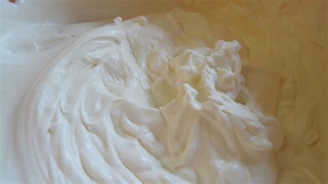 How to make fresh cream frosting (whipped cream) | ZimboKitchen.com