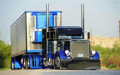 2880x1800 Peterbilt Truck Wallpaper Custom Semi Trucks 2880x1800