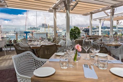 7 Top Waterfront Restaurants And Bars Cometocapetown