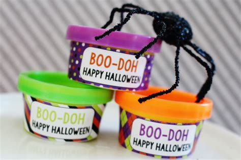 Halloween Boo-Doh, Halloween playdoh wrappers; Halloween Play-doh ...