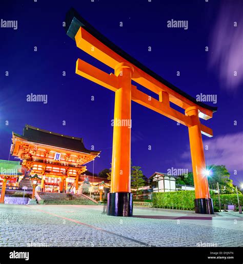 Fushimi Inari Taisha Shrine In Kyoto Japan Stock Photo Alamy