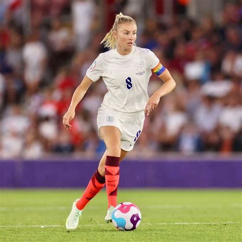 Leah Williamson July15 Williamson Leah Football Running Sports Europe Women Storage Soccer