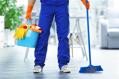 4 Effective Cleaning Tools And Equipment At Home Chartermenow