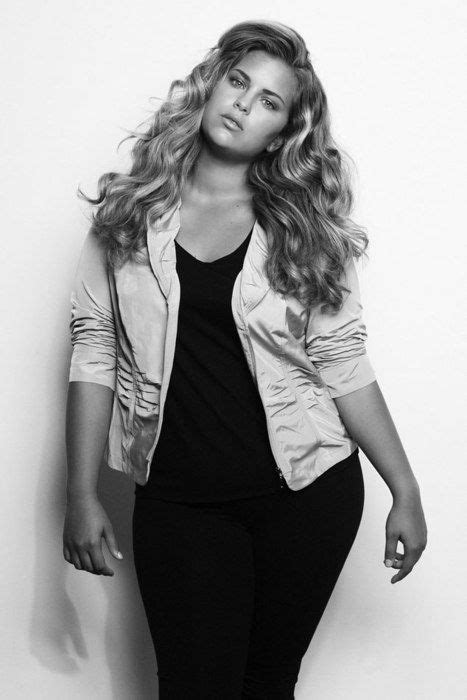 Plus Model Tess From Muse Model Management Curvy Fashion Plus Size