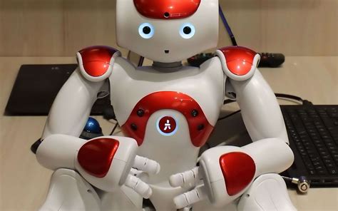 Vidéo Nao Le Robot Qui Aide Les Enfants à Lécole