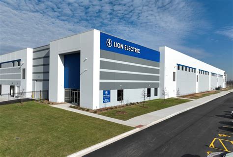 Lion Electric Launches Largest Us All Electric Vehicle Plant The Ev