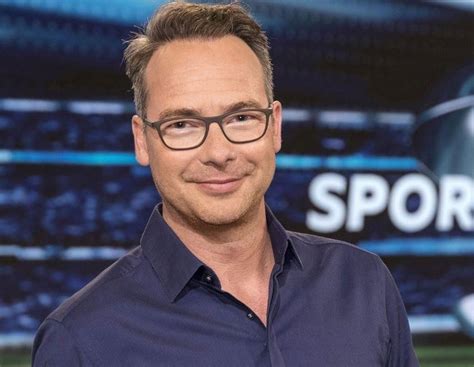 sportschau moderator verraet bayern niederlage ard entschuldigt sich