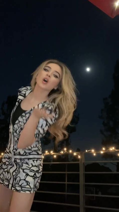 Picture Of Sabrina Carpenter