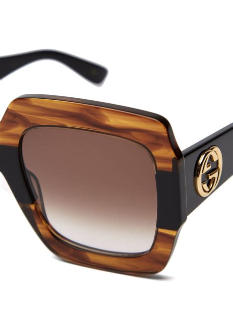 gucci gg square marbled acetate sunglasses in brown lyst