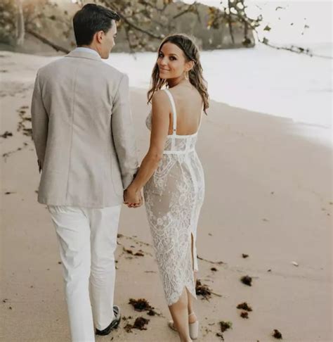 20 Perfect Beach Wedding Dresses For Second Marriage Over 40 Plus