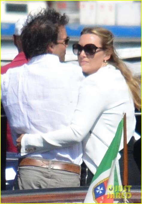Kate Winslet Cozies Up To Husband Ned Rocknroll In Venice Photo
