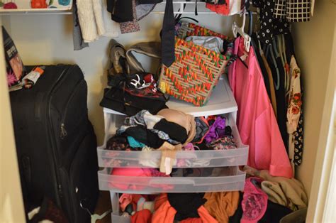 8 tips for cleaning out your closet from someone who learned the hard way
