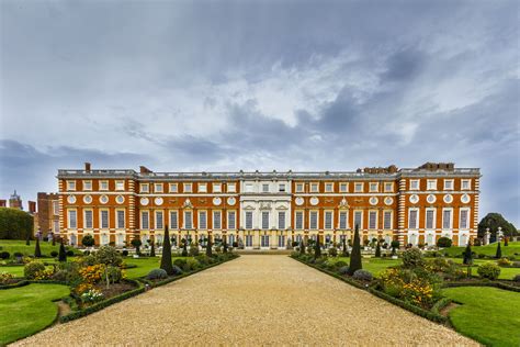Five Of The Grandest Royal Residences Of Great Britain International