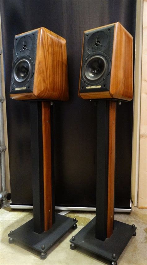 The sound quality is superb in almost every aspect in high end i purchased a pair of sonus faber(sf) signum loudspeakers after owning a pair of sf concertino's for over a year. Sonus Faber Signum - Hans Audio | Echt jetzt
