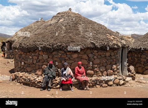 People In A Basotho Village Sani Top Lesotho Stock Photo Alamy