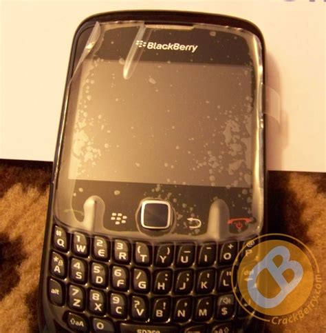 Blackberry Curve 8520 With Optical Trackpad Leaked Pics
