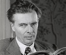 Aldous Huxley Biography - Facts, Childhood, Family Life & Achievements