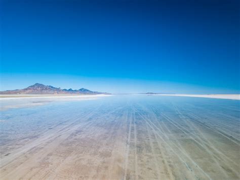 Check out our bonneville raceway selection for the very best in unique or custom, handmade pieces from did you scroll all this way to get facts about bonneville raceway? Bonneville Salt Flats International Speedway - Jeffsetter ...