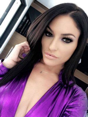 Kissa Sins Height Weight Size Body Measurements Biography Wiki Age