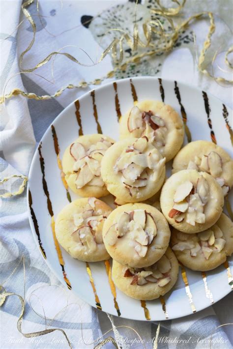 Heavenly Almond Cookies