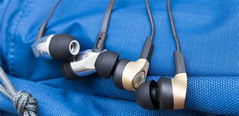 Best Earbuds For Small Ears In 2024 Technobezz