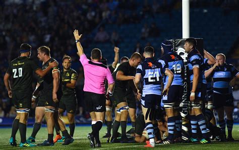 Cardiff Blues 32 Leinster 33 Bryan Byrnes Last Gasp Try Seals Epic Comeback As Pro 14