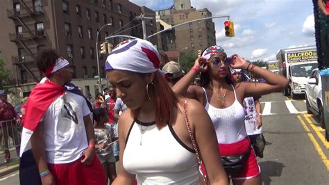 dominican parade bronx 2018 new york group of dominican girls with la mega 97 9 new york radio