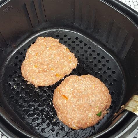 Place the turkey burgers on the 4″ rack. Grilled or Air Fryer Orange Turkey Burgers w/Orange Aioli ...
