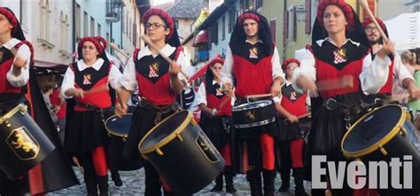 Evenement overzicht nederland en europa evenementen. Evenementen en feesten in Italië, Siena, Triëst, Florence ...