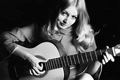 Mary Hopkin: Story and Beautiful Photos of Welsh Singer who sang ‘Those ...