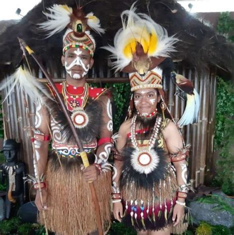 Baju Adat Skotlandia Nama Pakaian Adat Tradisional Papua Indonesia My Xxx Hot Girl