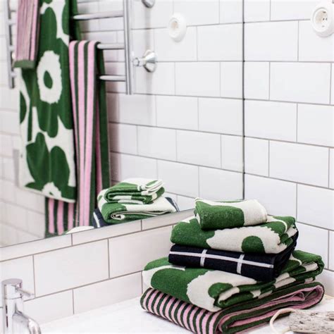 Guest towels, hand towels and bath towels. Marimekko Kaksi Raitaa Green / Pink Bath Towels ...