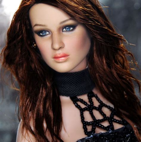 With her films grossing over $5.5 billion worldwide, jennifer lawrence is often cited as the most successful actor of her generation. :Noel cruz celebrity look alike dolls! He is awesone ...