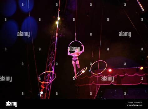 Circus Performers Hoola Hoop Stock Photo Alamy