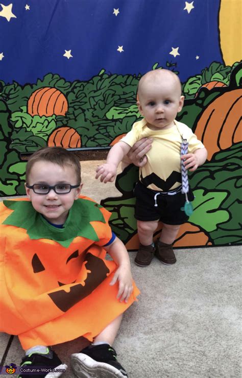 Charlie Brown And The Great Pumpkin Costume Mind Blowing Diy Costumes