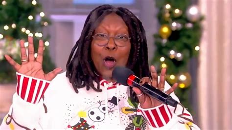 The Views Whoopi Goldberg Forced To Go Off Script After Realizing Live Show Has ‘extra Time