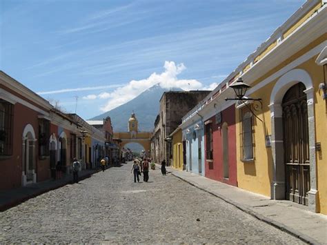 Street With Santa Catalina Arch Antigua Guatemala Flickr